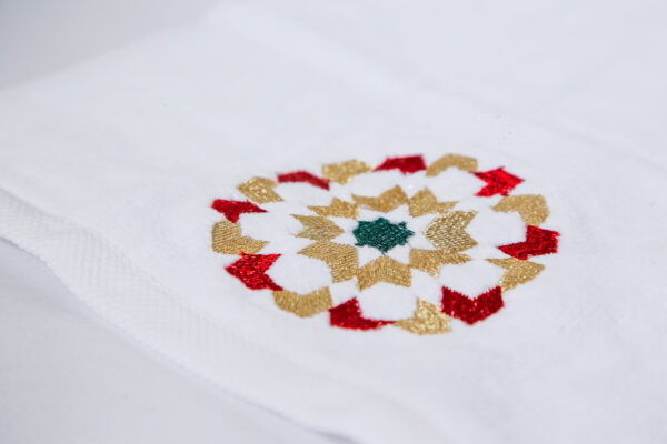 poche plus 3 serviettes brodées broderie marocaine